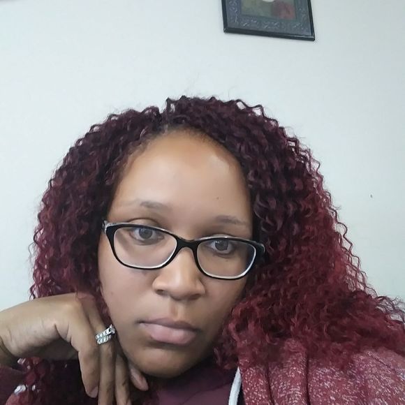 Meet your Posher, Tiffany - Picture 1 of 1